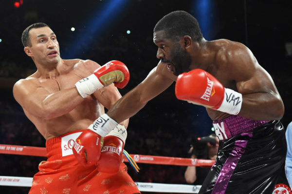 Wladimir Klitschko (L) of the Ukraine and Bryant Jennings of the US exchange punches during their World Heavyweight Championship fight on April 25, 2015 at Madison Square Garden in New York. AFP PHOTO/TIMOTHY CLARY        (Photo credit should read TIMOTHY A. CLARY/AFP/Getty Images)